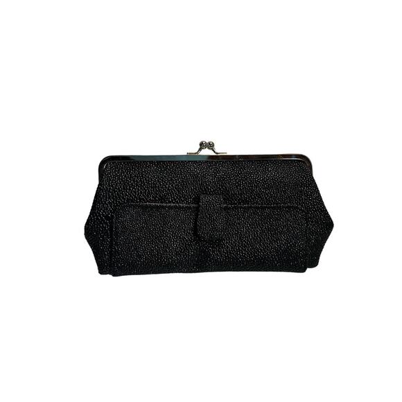 Nordstrom Clutch Black Kiss Lock Clasp Pebbled Texture 9 x 5 - Picture 1 of 11